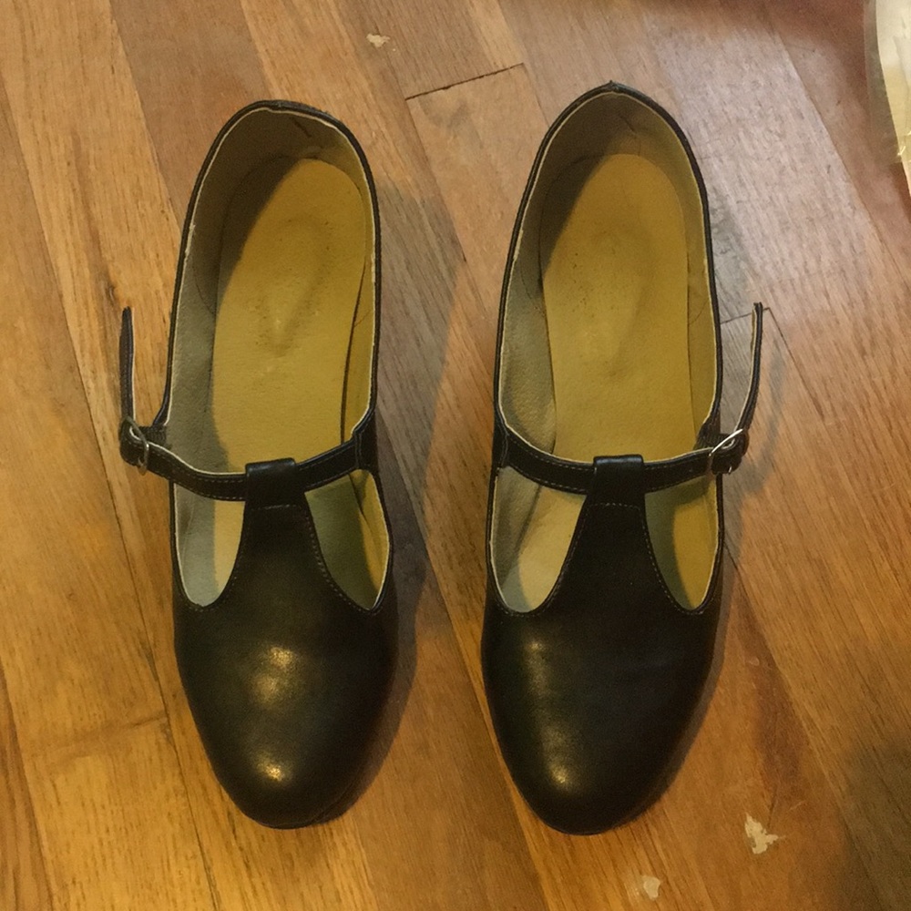 Black 1.5in heels